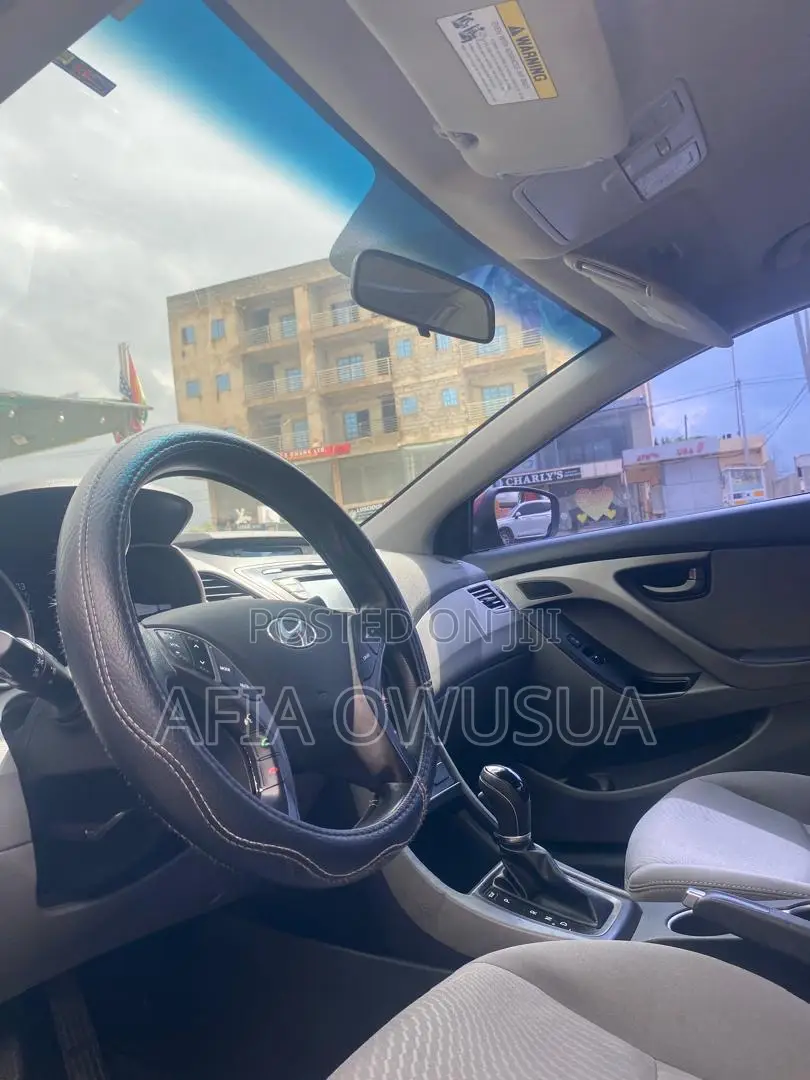 Hyundai Elantra 2015 Red