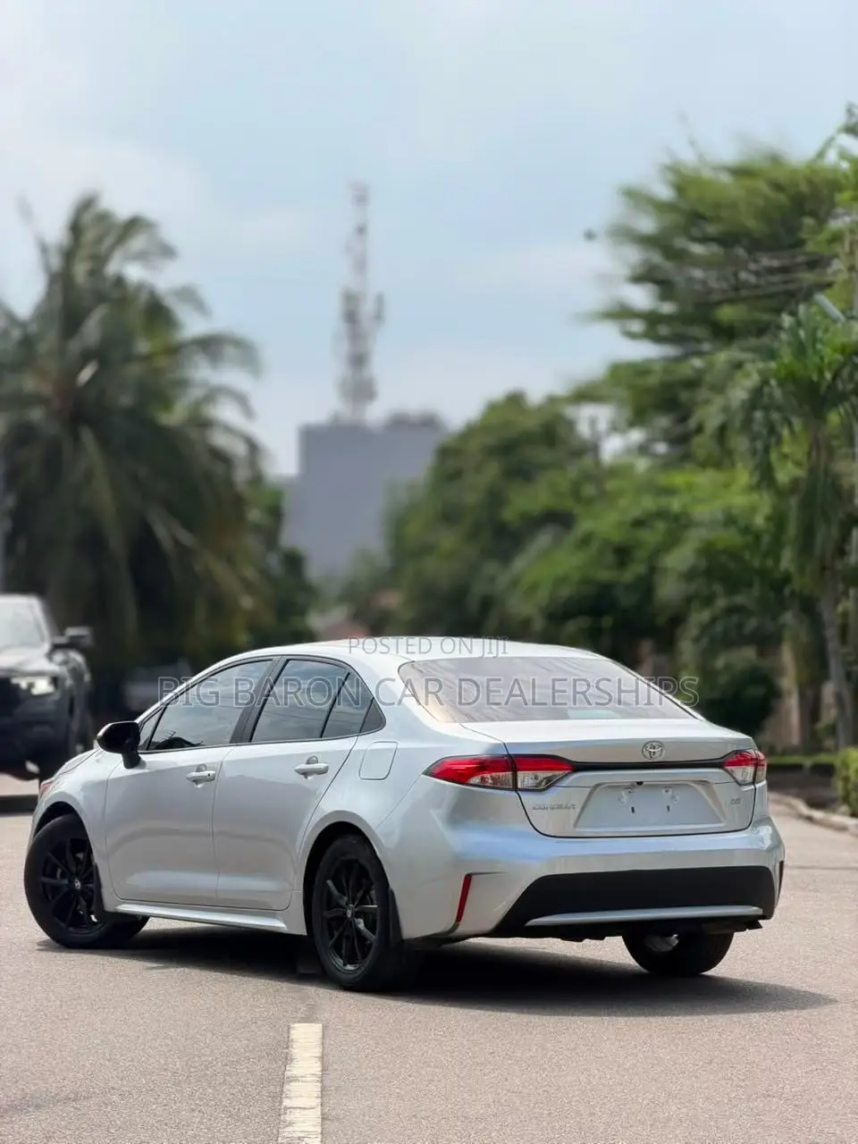 Toyota Corolla LE 2022 Silver