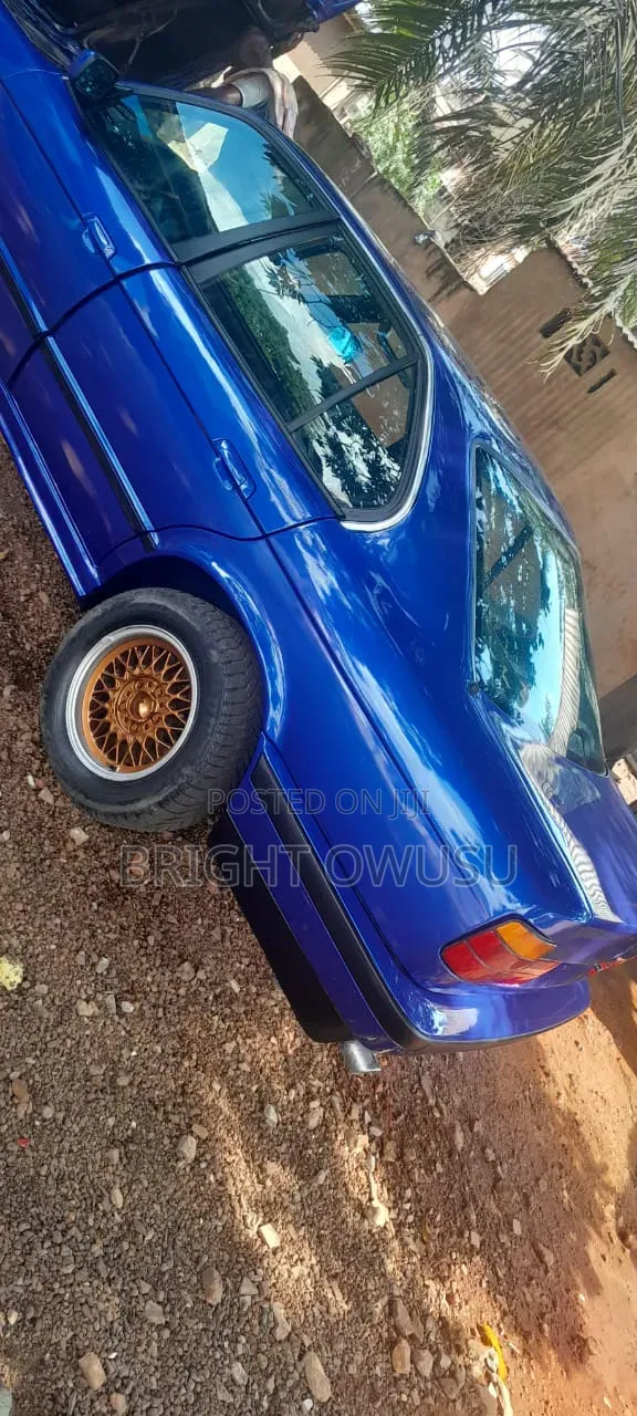 BMW 5 Series 1991 Blue