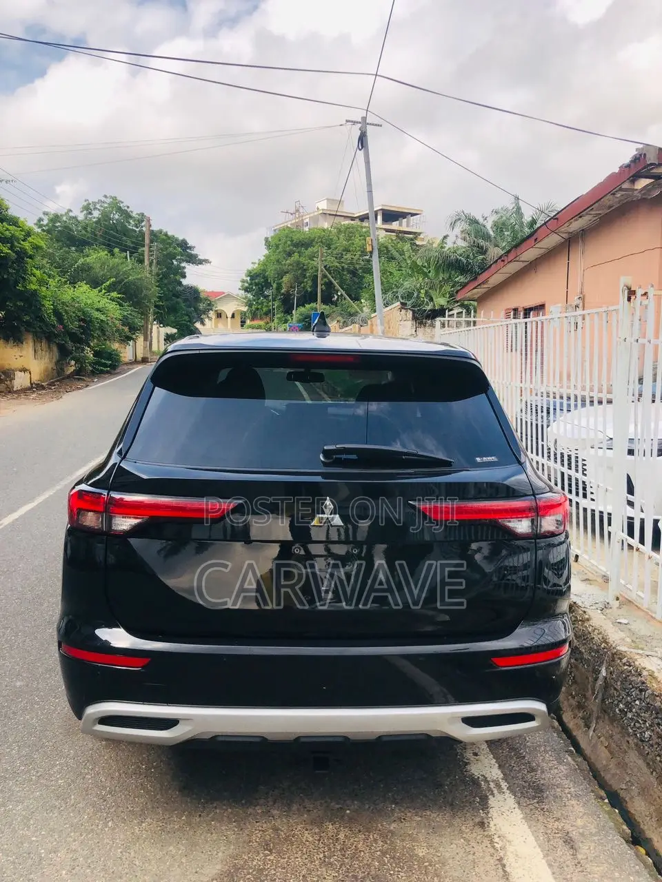 Mitsubishi Outlander SE Launch Edition 2022 Blue