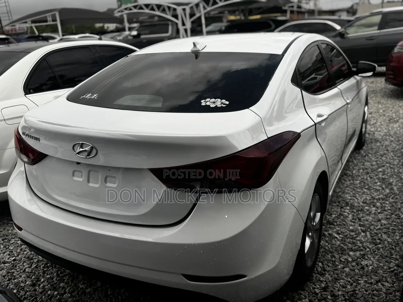 Hyundai Elantra Limited 4dr Sedan (1.8L 4cyl 6A) 2015 White