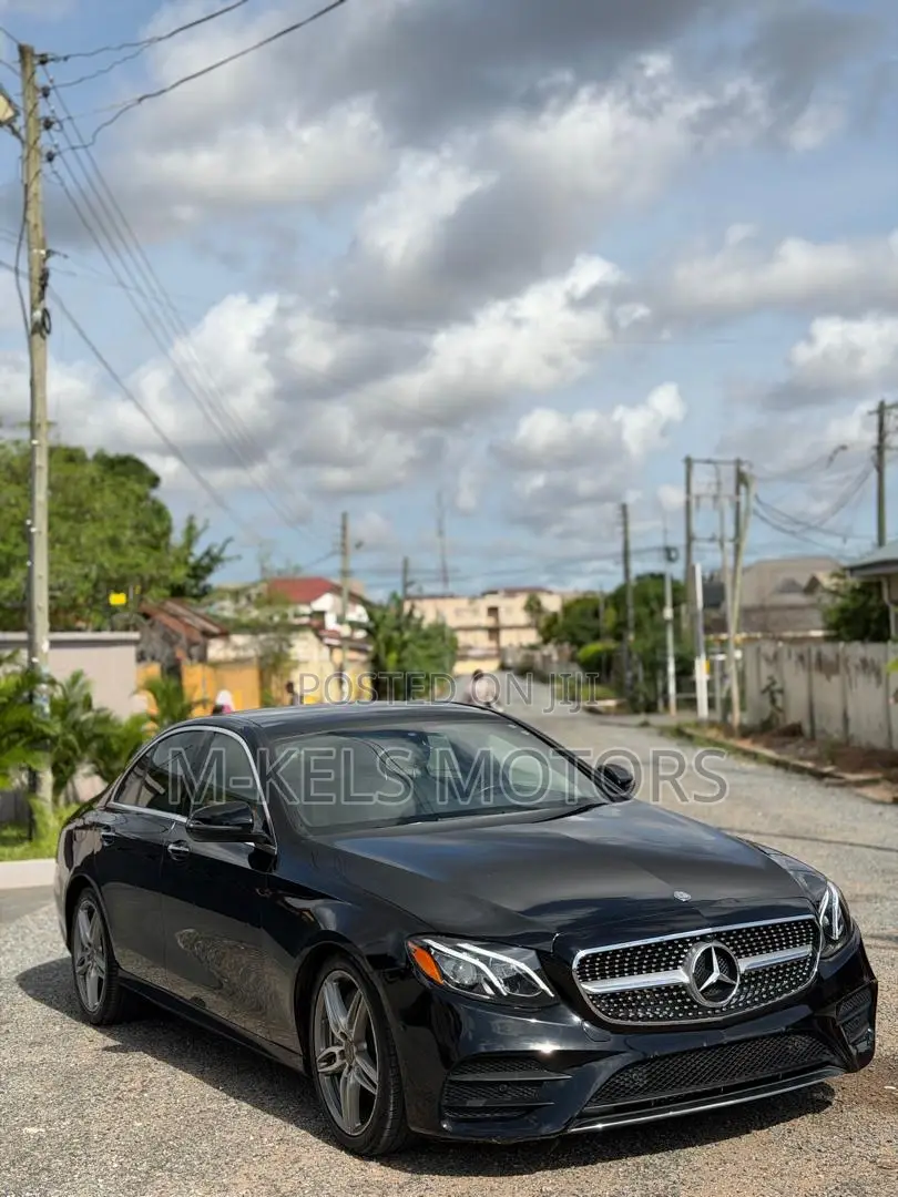 Mercedes-Benz E300 4Matic AWD Sedan (2.0L 4cyl 9A) 2017 Black