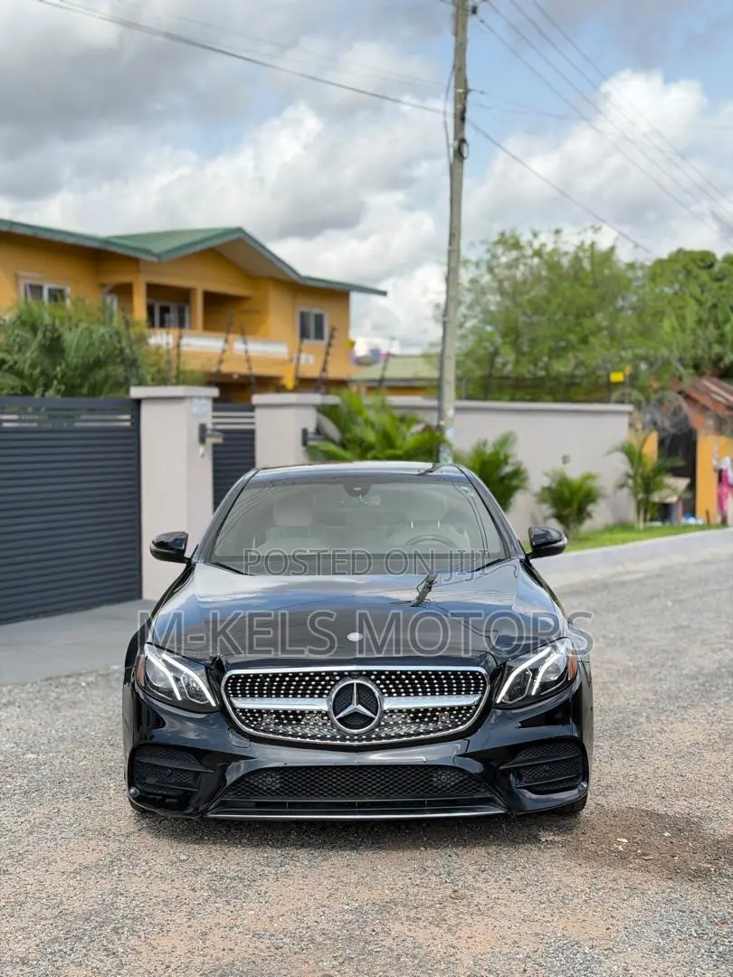 Mercedes-Benz E300 4Matic AWD Sedan (2.0L 4cyl 9A) 2017 Black