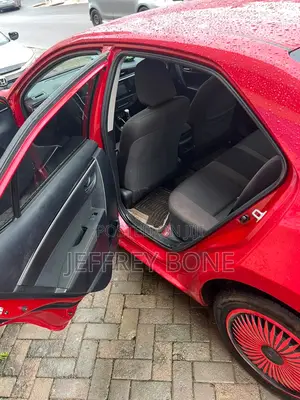 Toyota Corolla LE Eco (1.8L 4cyl 2A) 2019 Red