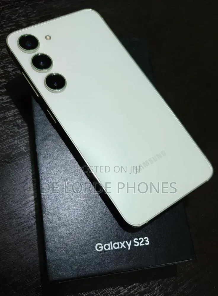 New Samsung Galaxy S23 256 GB Green