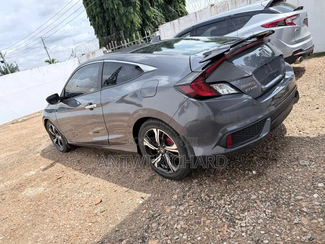 Honda Civic Touring Coupe 2018 Gray