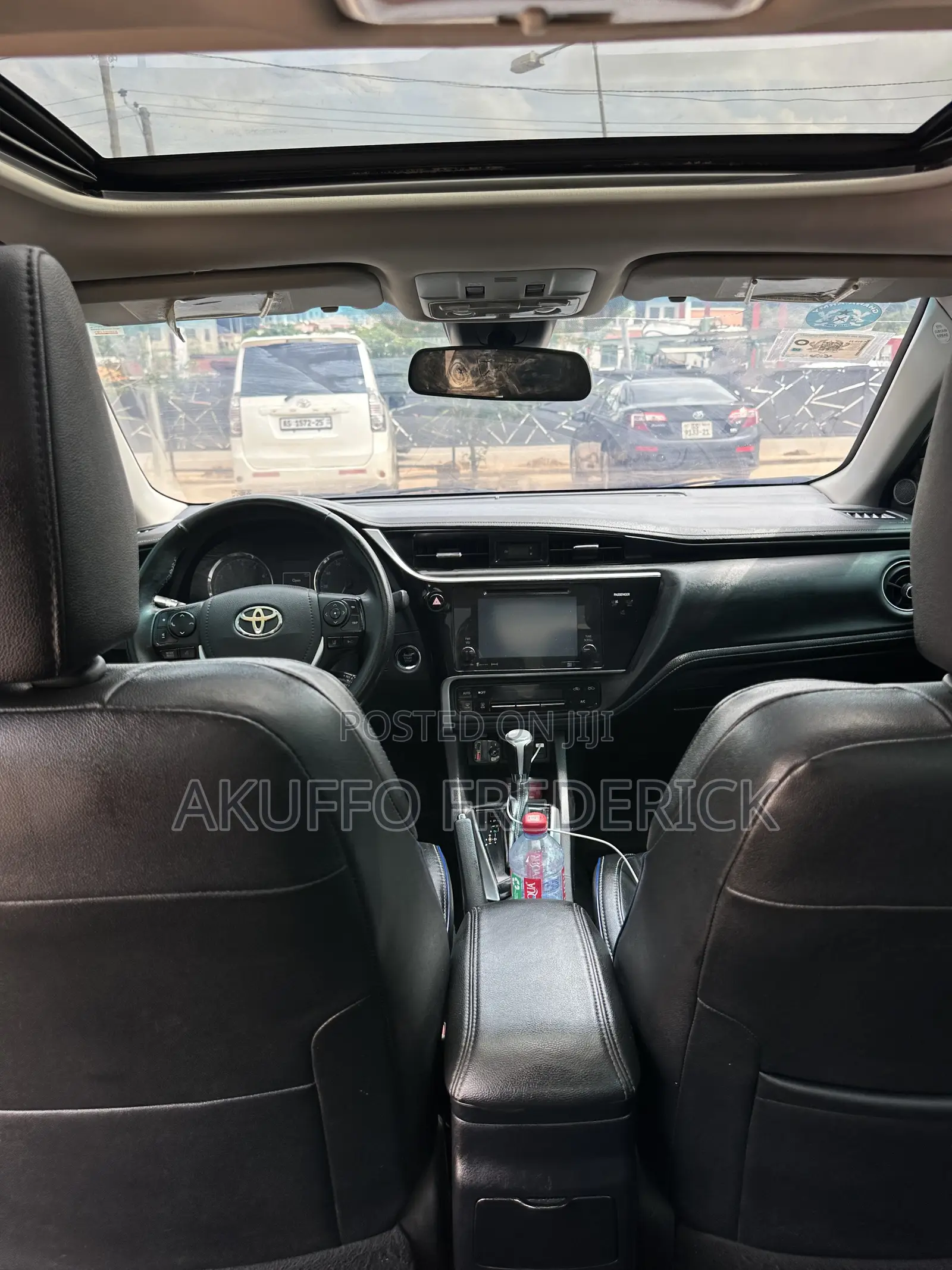 Toyota Corolla XSE (1.8L 4cyl 2A) 2018 Black