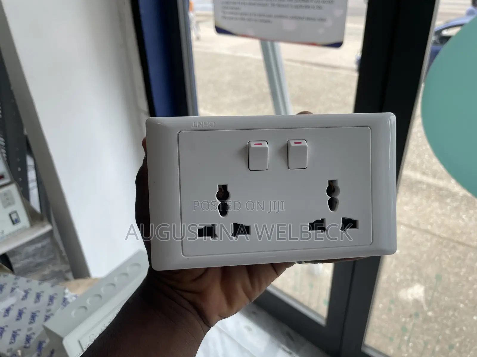 Double Socket (3x6)