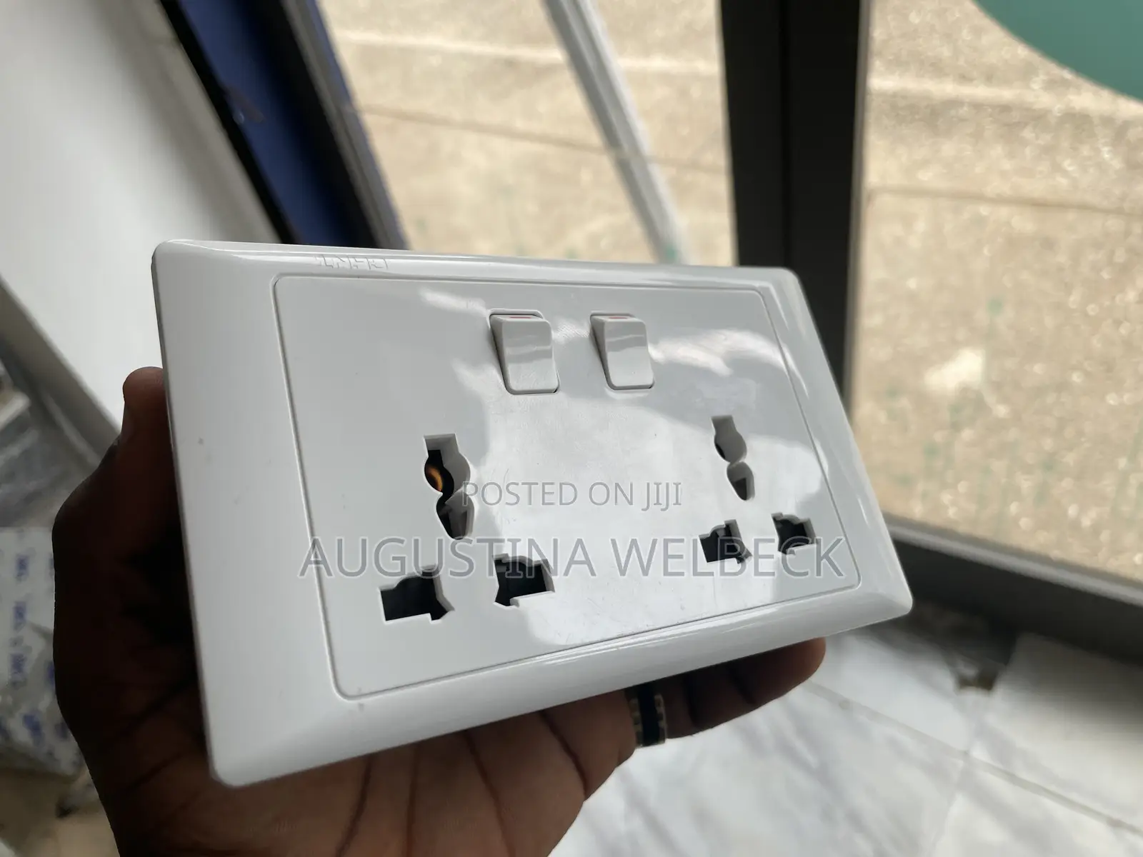 Double Socket (3x6)