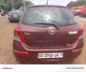 Toyota Vitz 1.5 FWD 5dr 2010 Brown