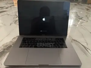 Laptop Apple MacBook 2018 16GB Intel Core i7 SSD 512GB