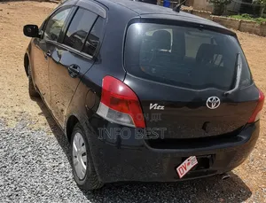 Toyota Vitz 1.3 FWD 5dr 2009 Black