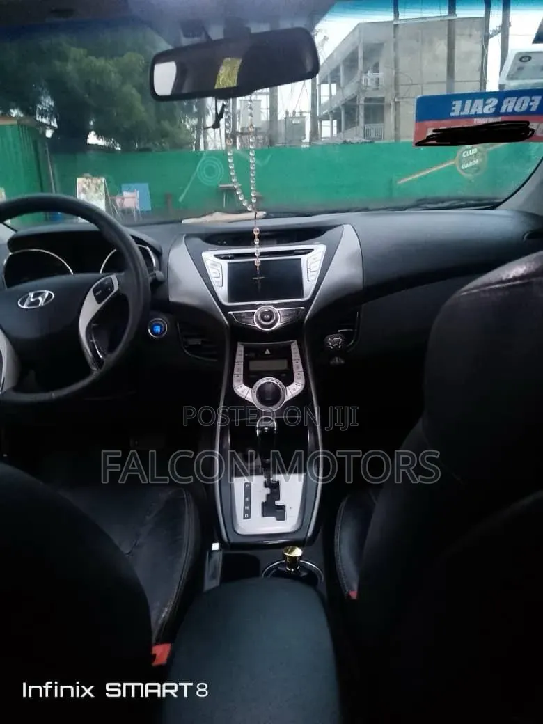 Hyundai Elantra GLS Sedan FWD (1.8L 4cyl 6M) 2013 White