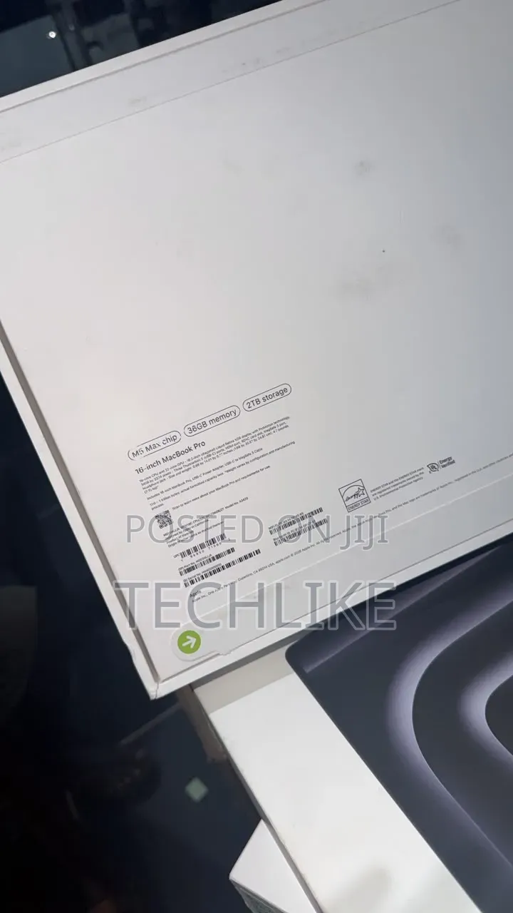 New Laptop Apple MacBook Pro 2026 M5 Max 36GB Apple M5 Max SSD 2T