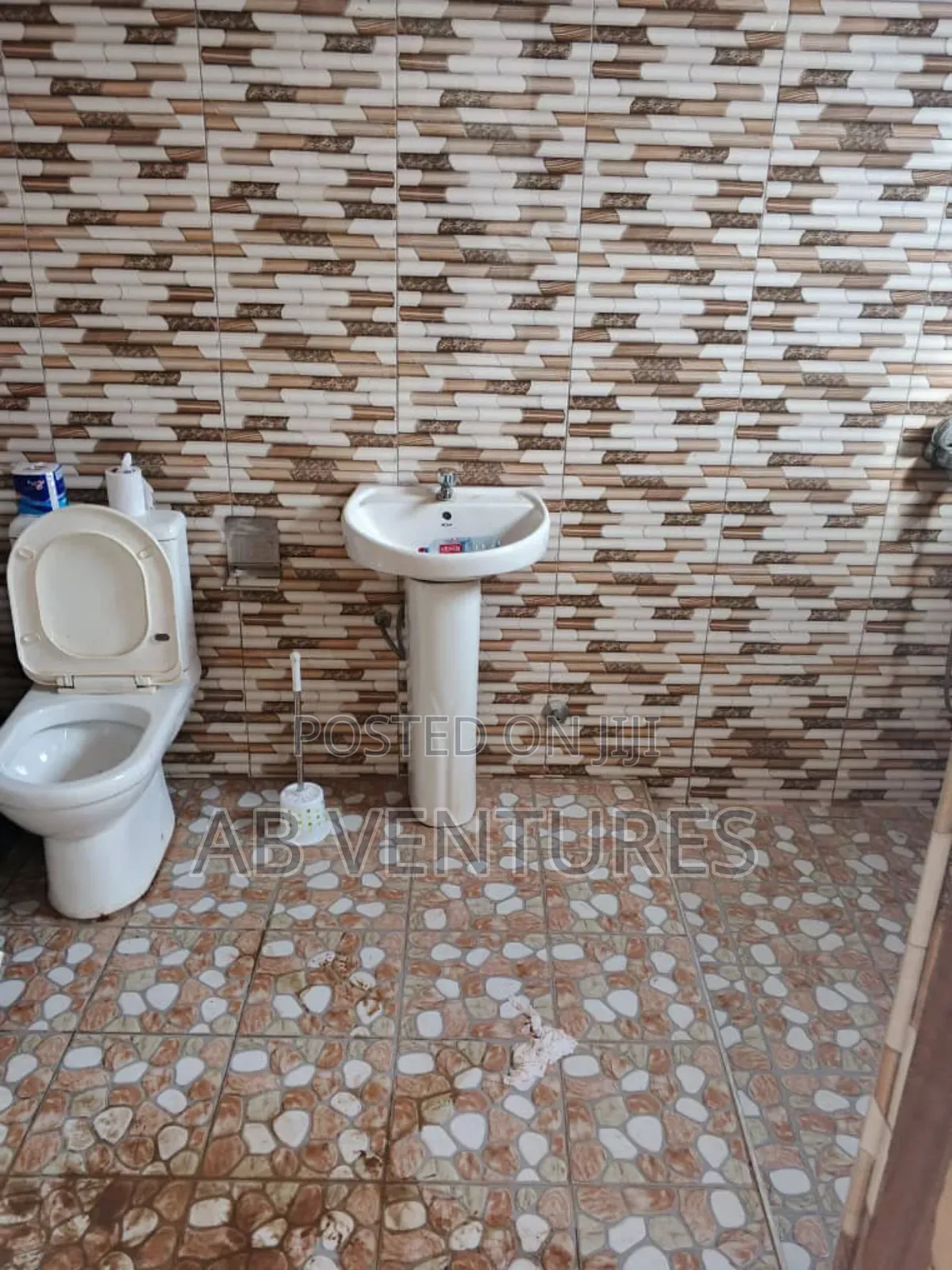 2bdrm Apartment in Appolonia, Malejor for rent