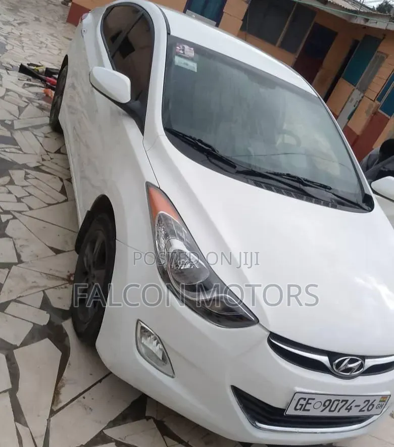 Hyundai Elantra GLS Sedan FWD (1.8L 4cyl 6M) 2013 White