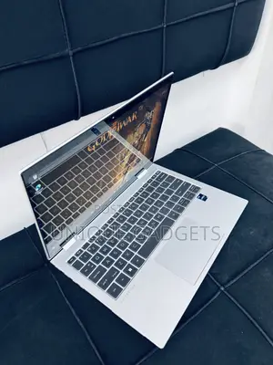 Laptop HP EliteBook 830 G9 16GB Intel Core i7 SSD 512GB