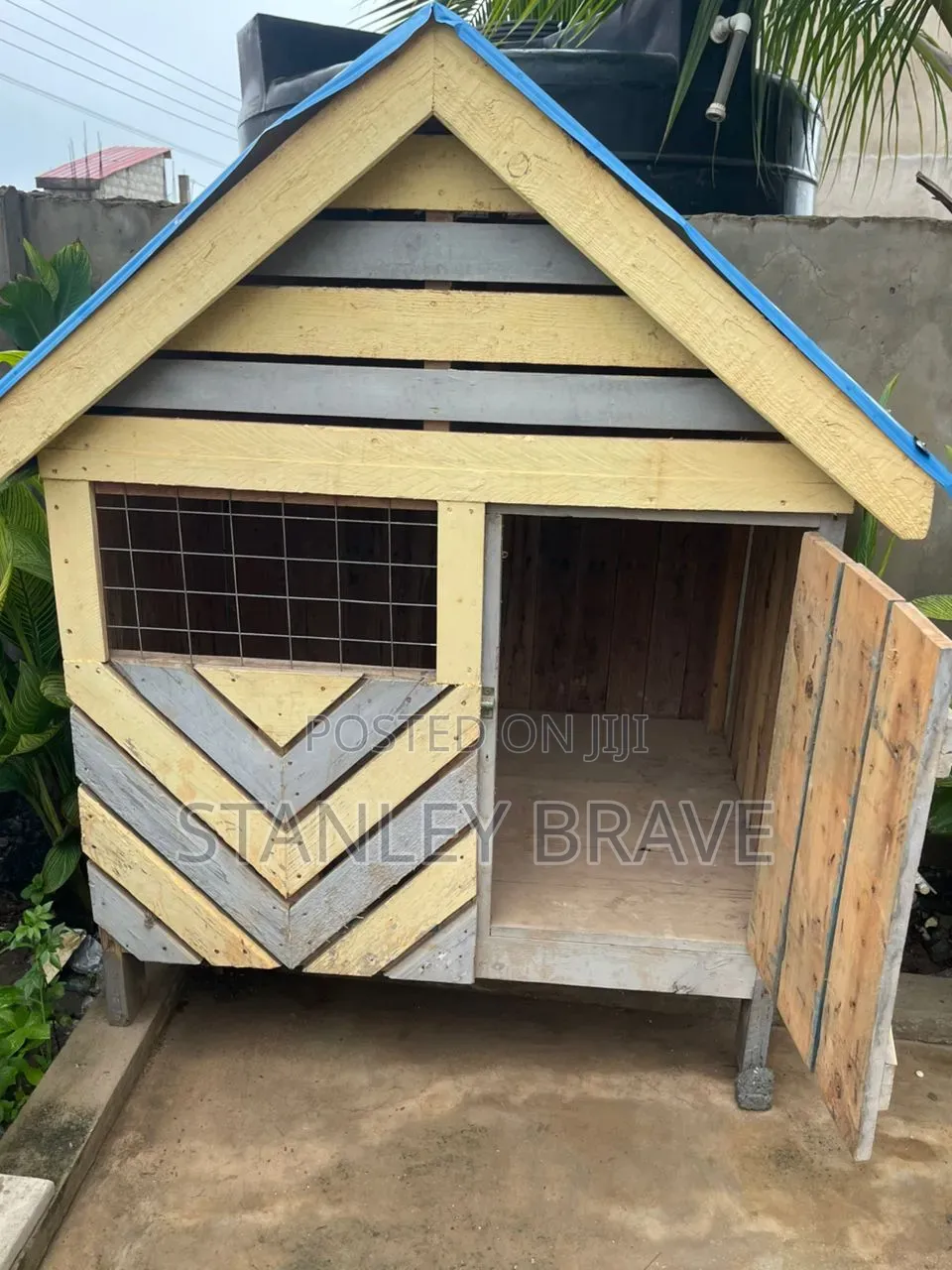 Wwooden Dog Cage