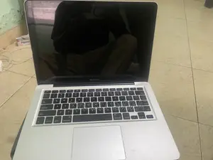 Laptop Apple MacBook Pro 2012 4GB Intel Core i7 HDD 512GB