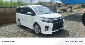 Toyota Voxy 2015 White