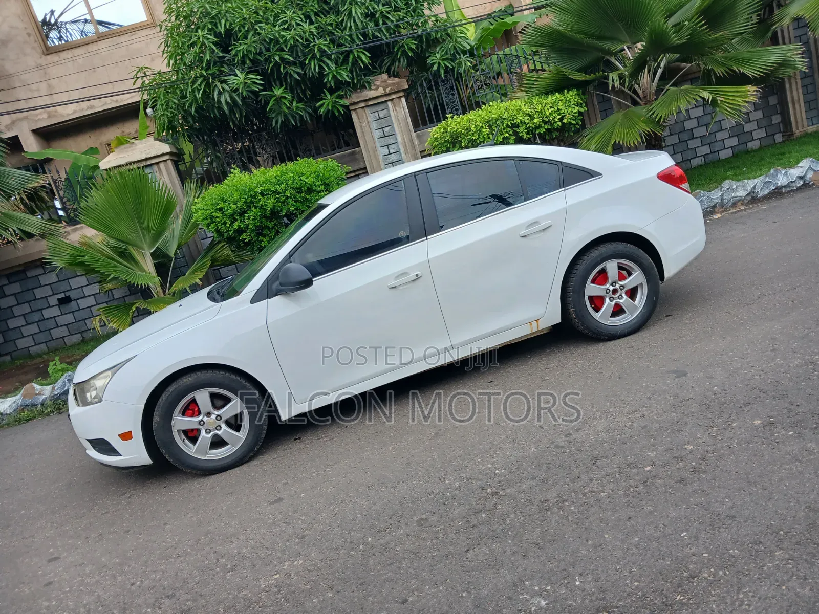 Chevrolet Cruze LS Auto 2013 White