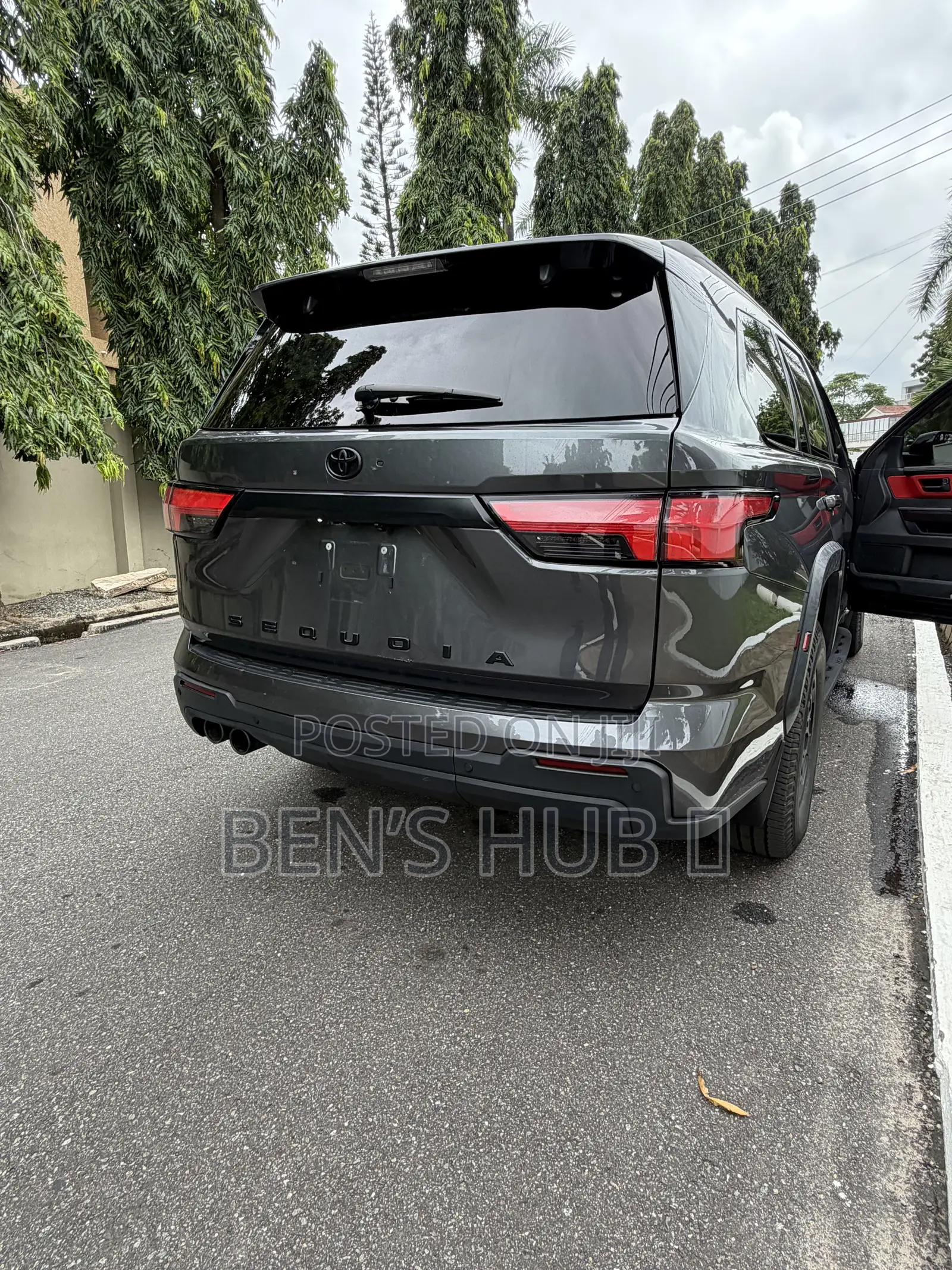 Toyota Sequoia TRD Pro 4WD 2024 Black