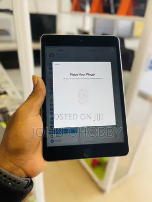 Apple iPad mini 4 128 GB Gray
