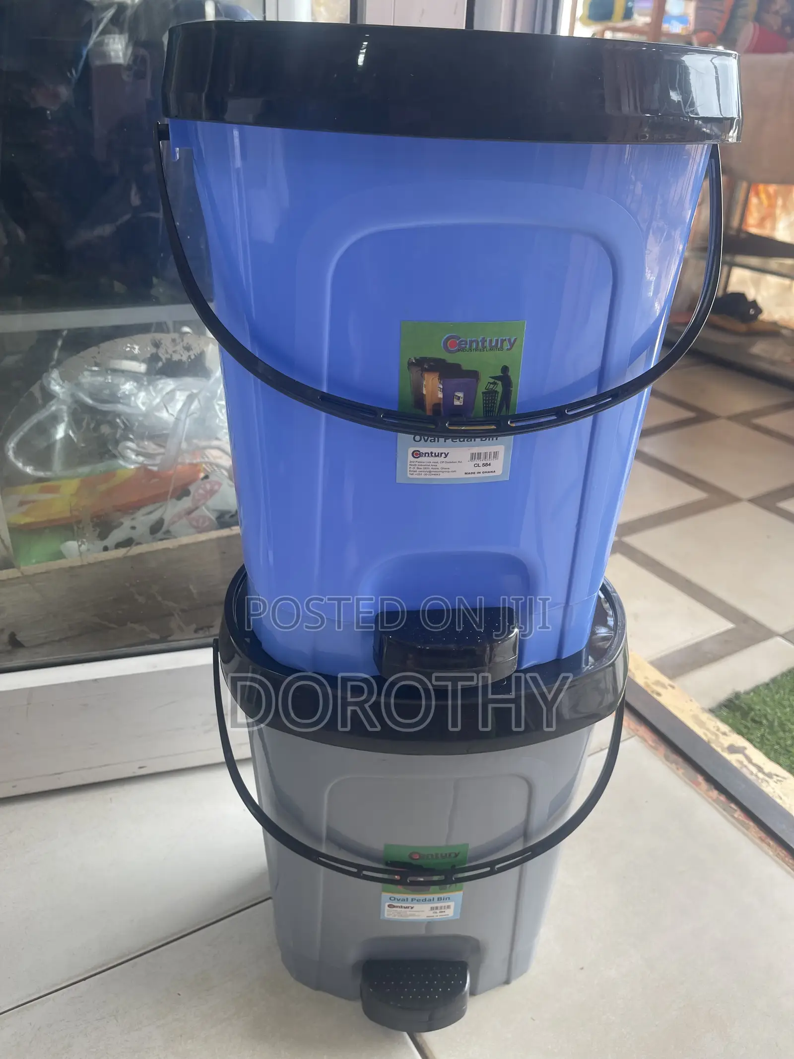 Room / Bed Side Dust Bin