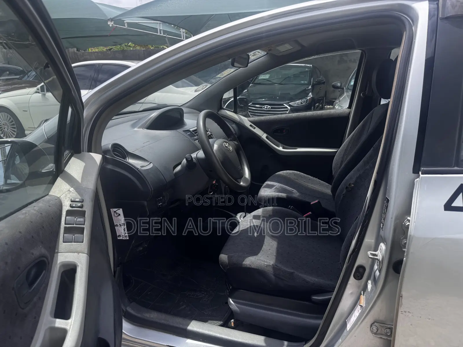 Toyota Vitz 1.0 FWD 3dr 2010