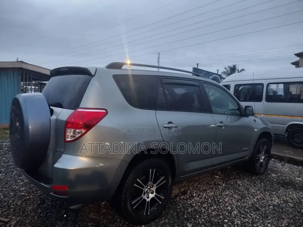 Toyota RAV4 2008 Green