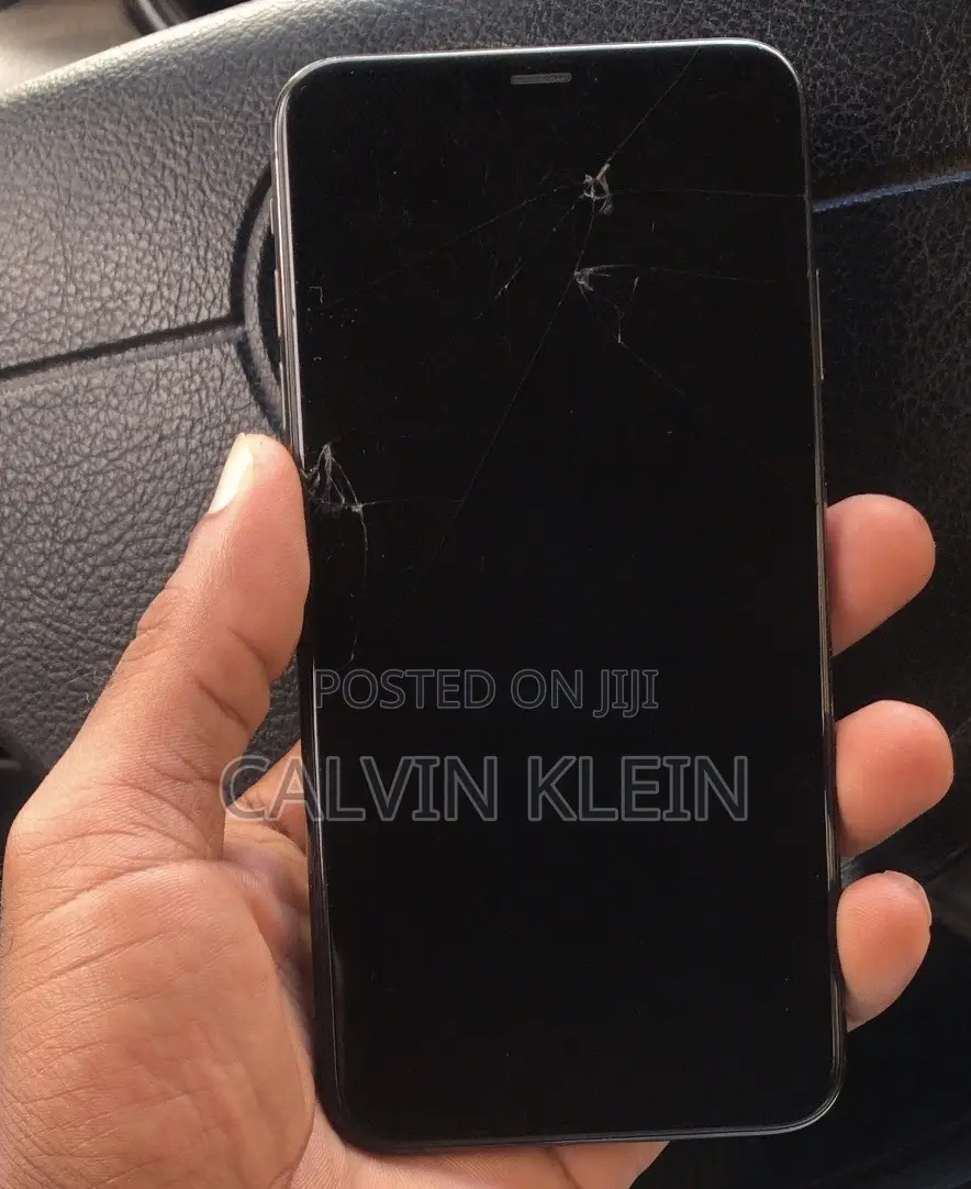 Apple iPhone XS Max 64 GB Black