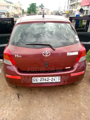 Toyota Vitz 1.5 FWD 5dr 2010 Brown