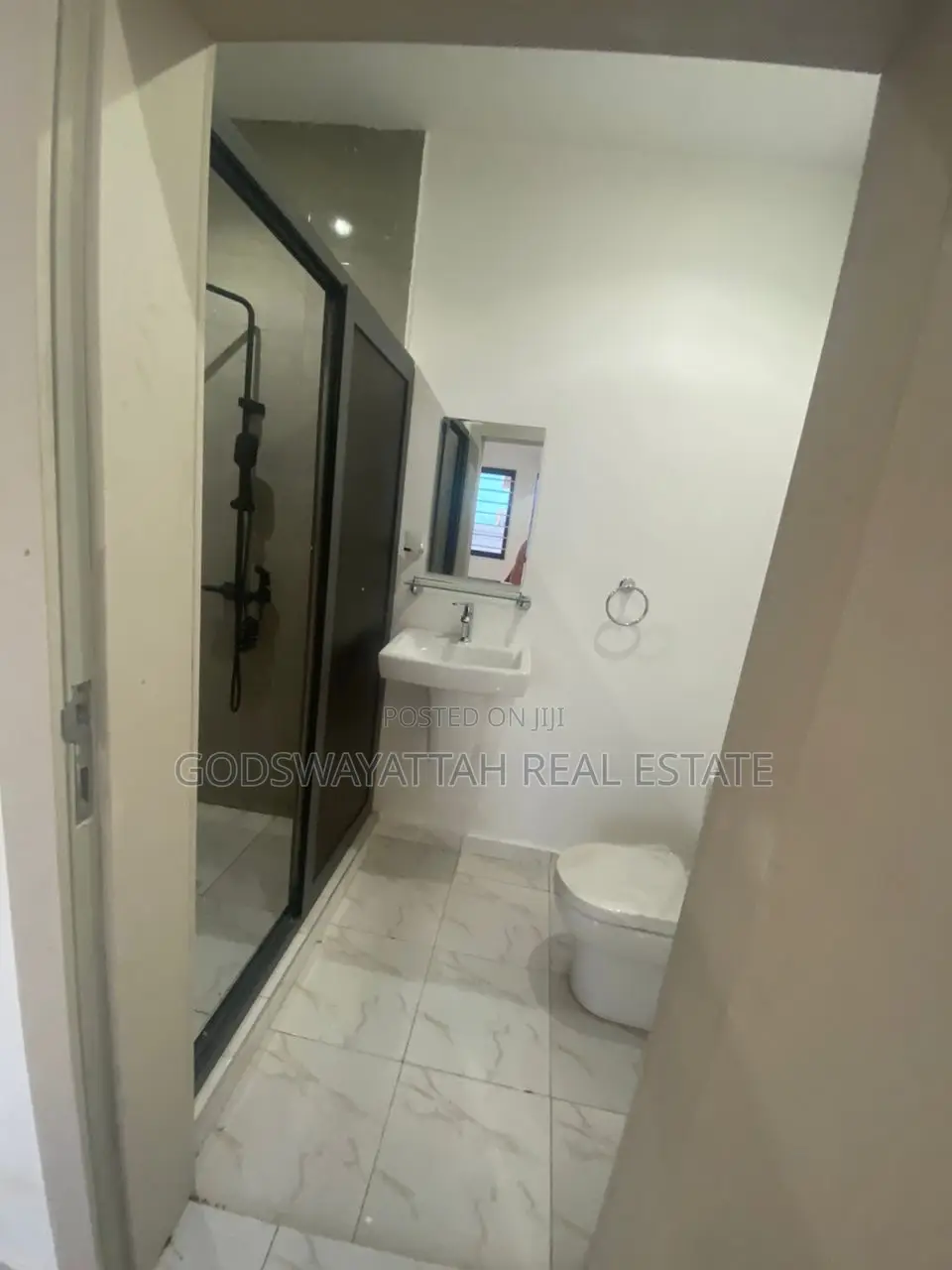 4bdrm House in East Legon, Adjiriganor for rent