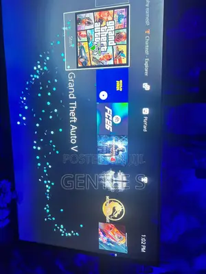 Play Station4 Slim