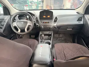 Hyundai Tucson GLS AWD 2012 White