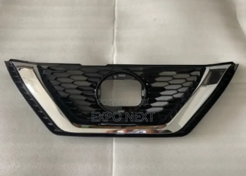 Nissan Rogue / Qashqai 2019-2022 Sport's Front Grille