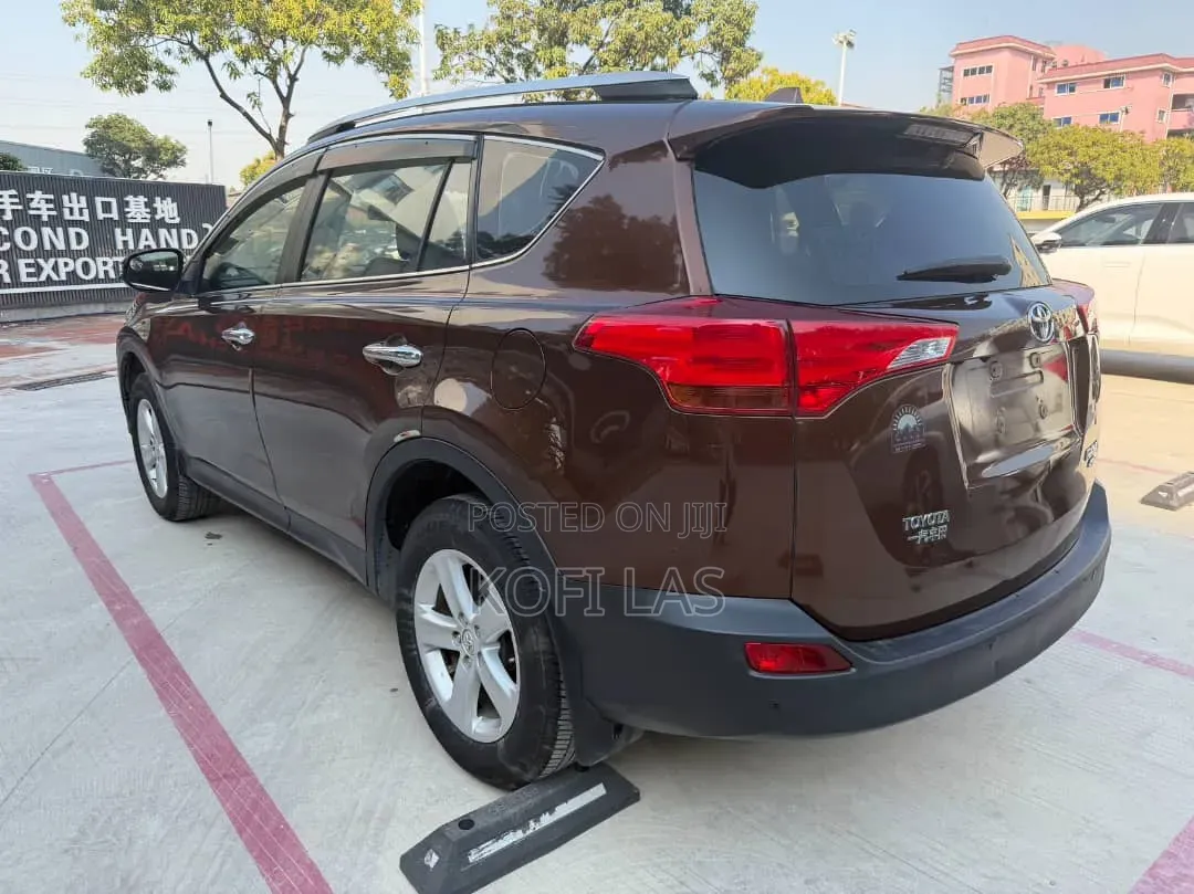 Toyota RAV4 2014 Brown