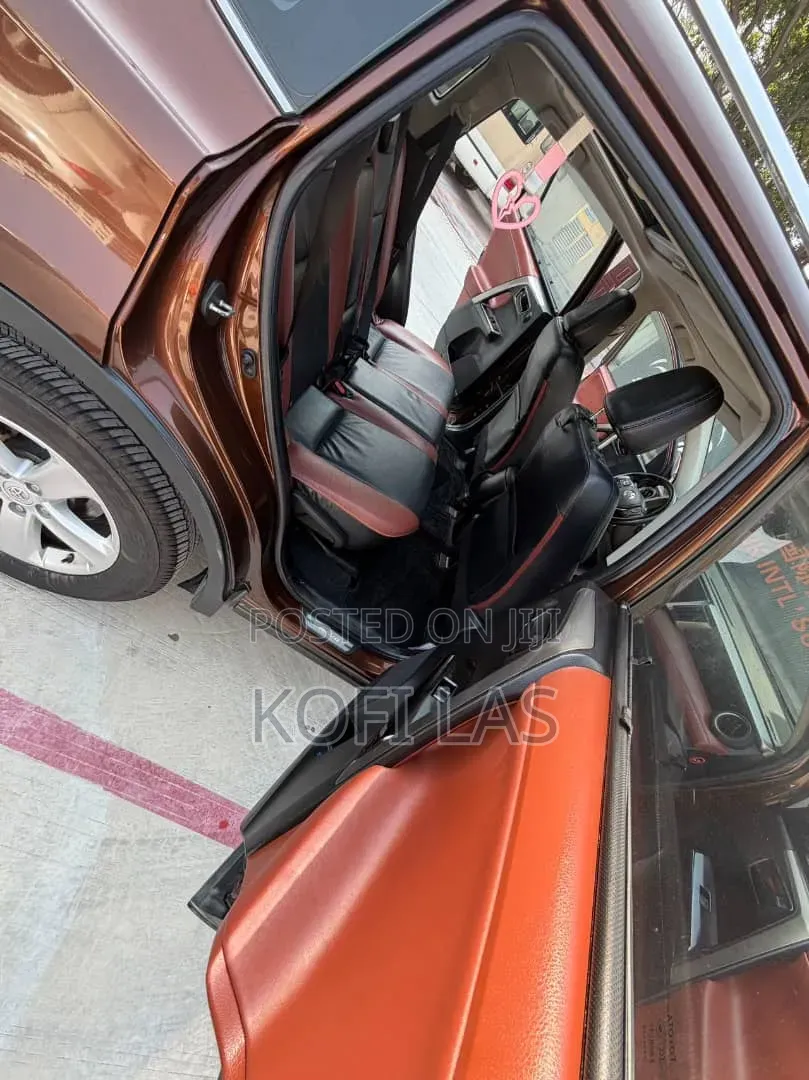 Toyota RAV4 2014 Brown
