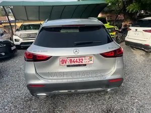 Mercedes-Benz GLA 250 2020 Gray