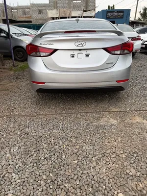 Hyundai Elantra Limited PZEV 4dr Sedan (1.8L 4cyl 6A) 2015 Silver