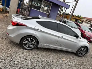 Hyundai Elantra Limited PZEV 4dr Sedan (1.8L 4cyl 6A) 2015 Silver