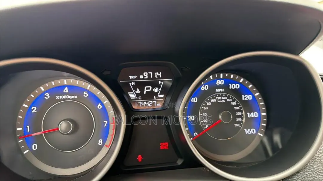 Hyundai Elantra Limited PZEV 4dr Sedan (1.8L 4cyl 6A) 2015 Silver