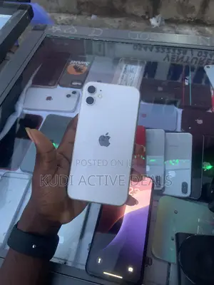 Apple iPhone 11 64 GB White
