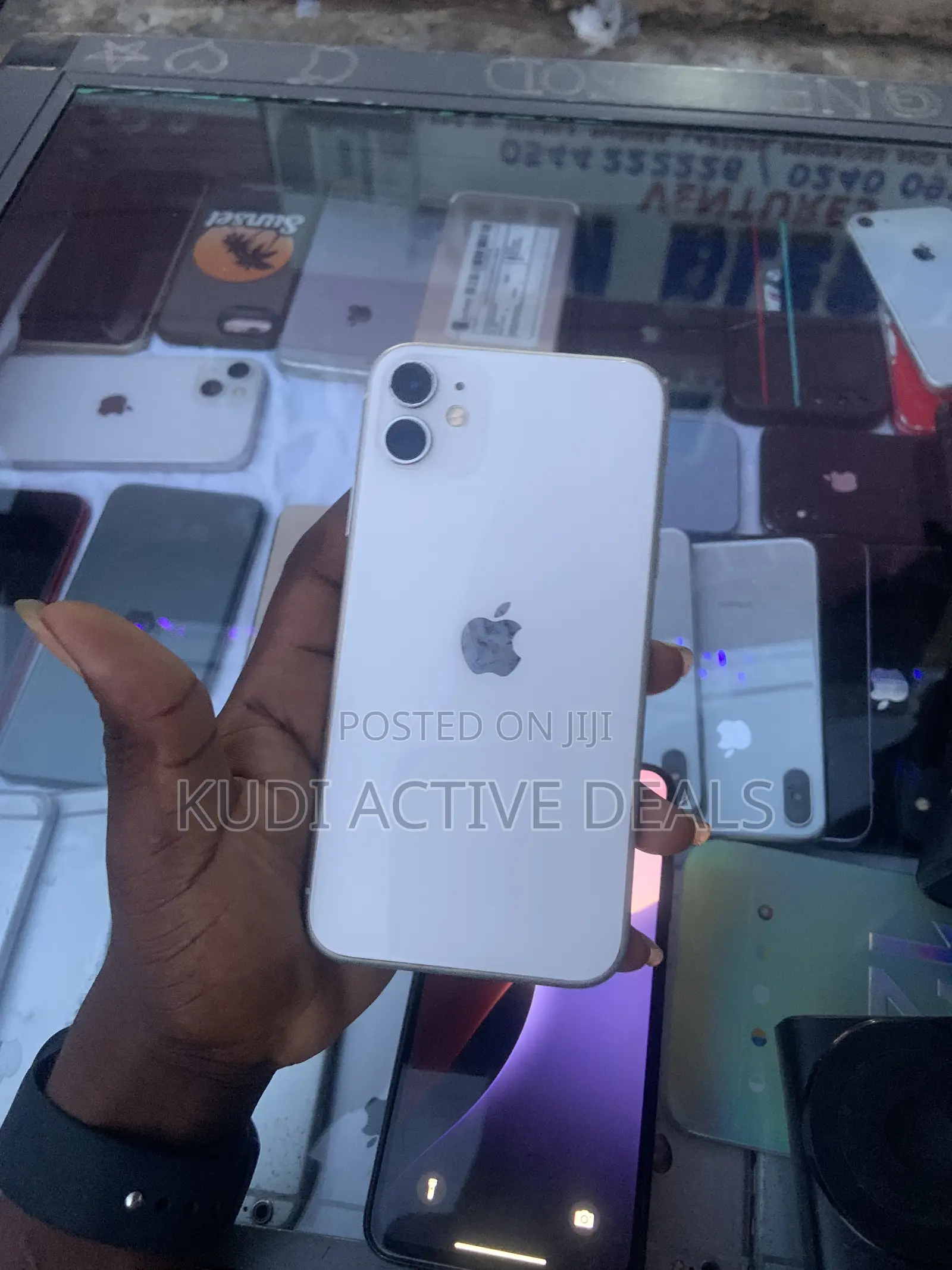 Apple iPhone 11 64 GB White