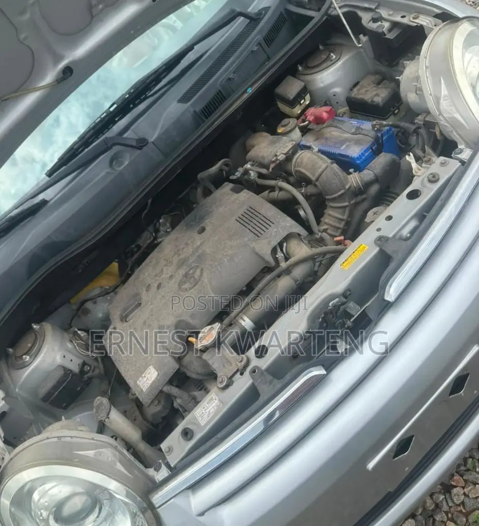 Toyota Sienta 2014 Gray