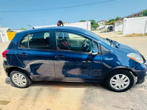 Toyota Vitz 2010 Blue