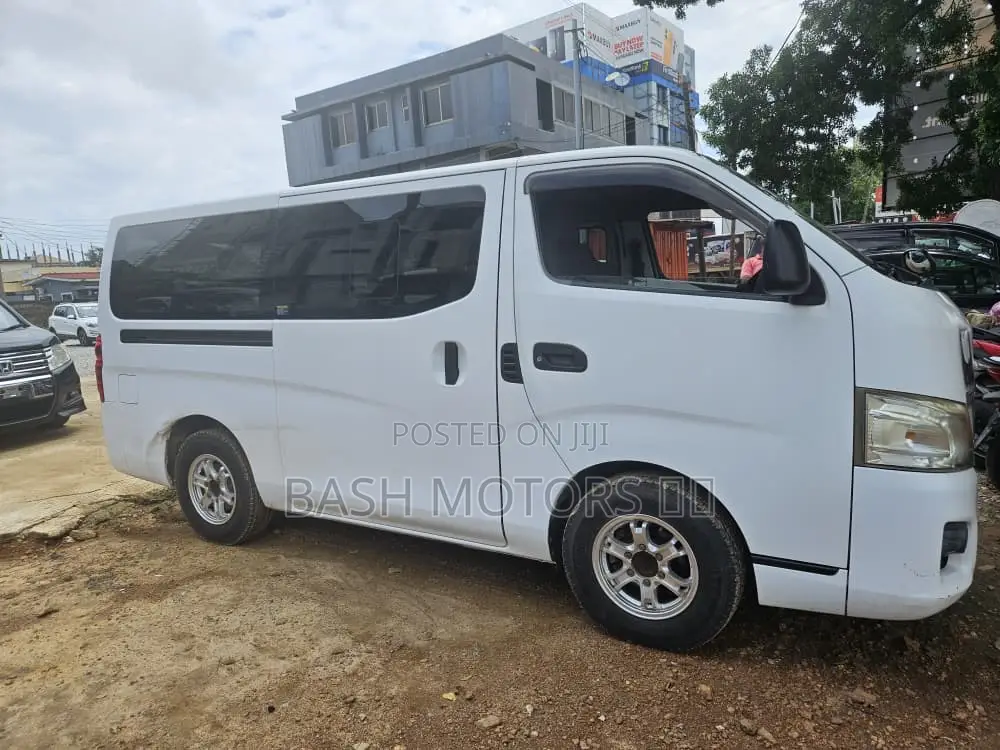 Nissan Caravan (Urvan) 2012 White