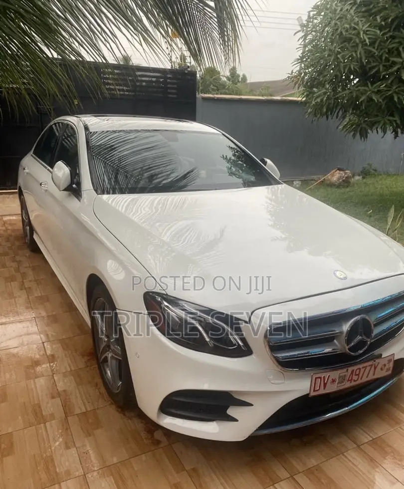 Mercedes-Benz E300 4Matic AWD Sedan (2.0L 4cyl 9A) 2017 White