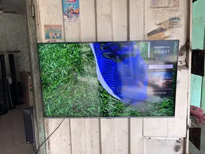 Samsung Qled 43” Smart Satellite