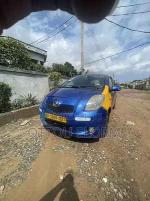Toyota Vitz 1.0 FWD 5dr 2008 Blue